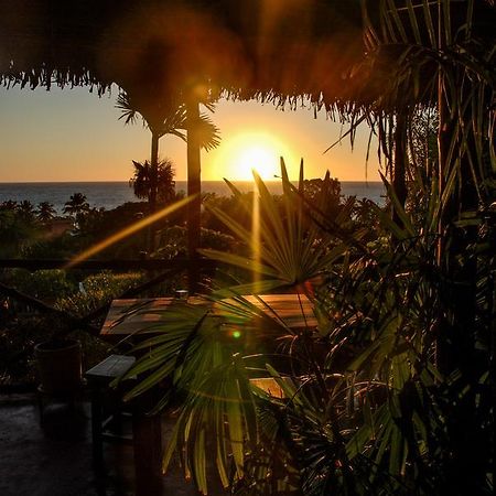 Coucher De Soleil Амбатолоака Экстерьер фото